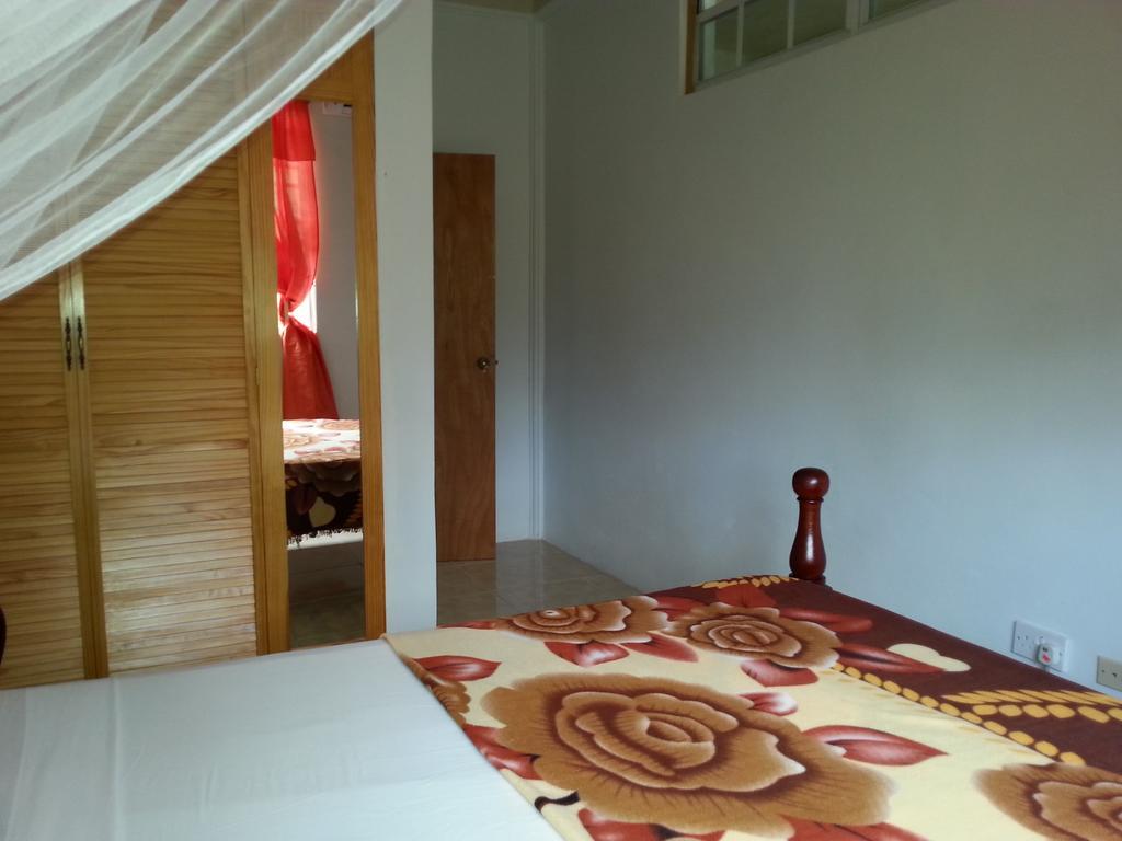 Corosol Apartments Roseau Kamer foto